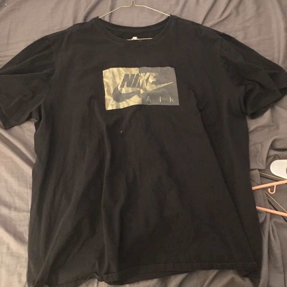 Nike tee